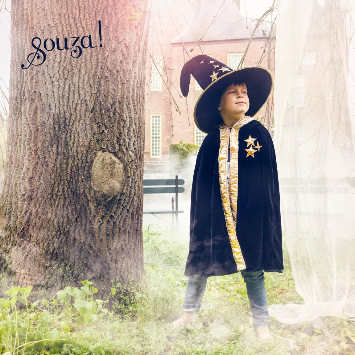 Wilfred, Magician Cape for Kids 4-8